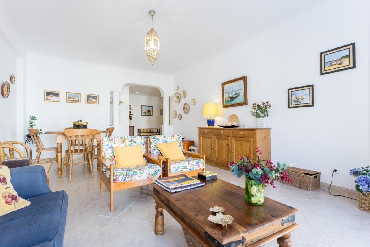 Vacation Retreat Near The Beach #1920 라고스 외부 사진