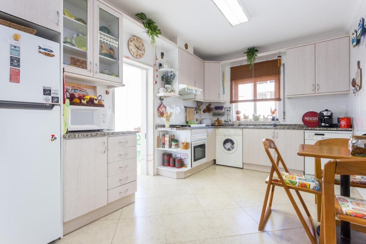 Vacation Retreat Near The Beach #1920 라고스 외부 사진