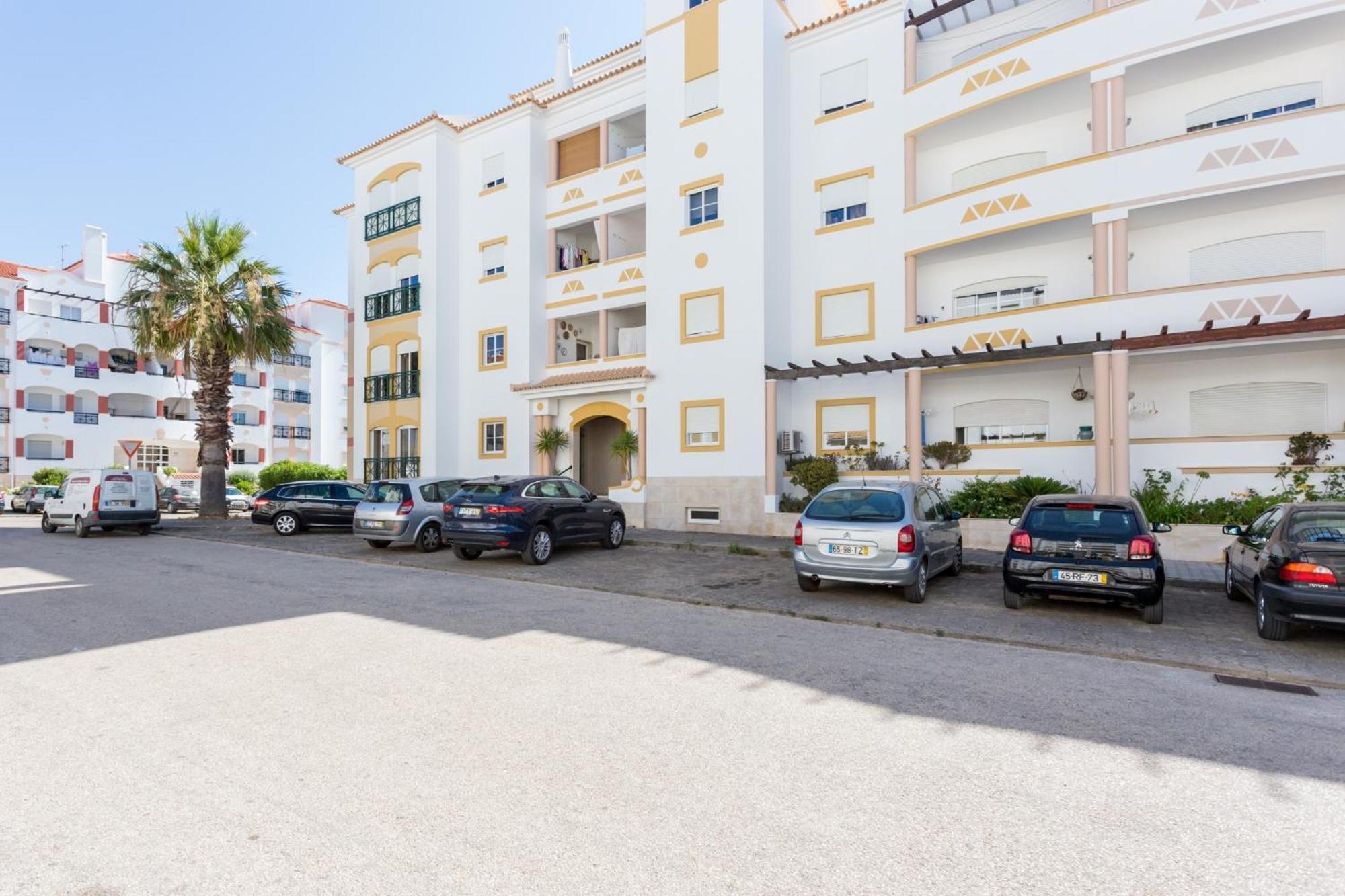 Vacation Retreat Near The Beach #1920 라고스 외부 사진